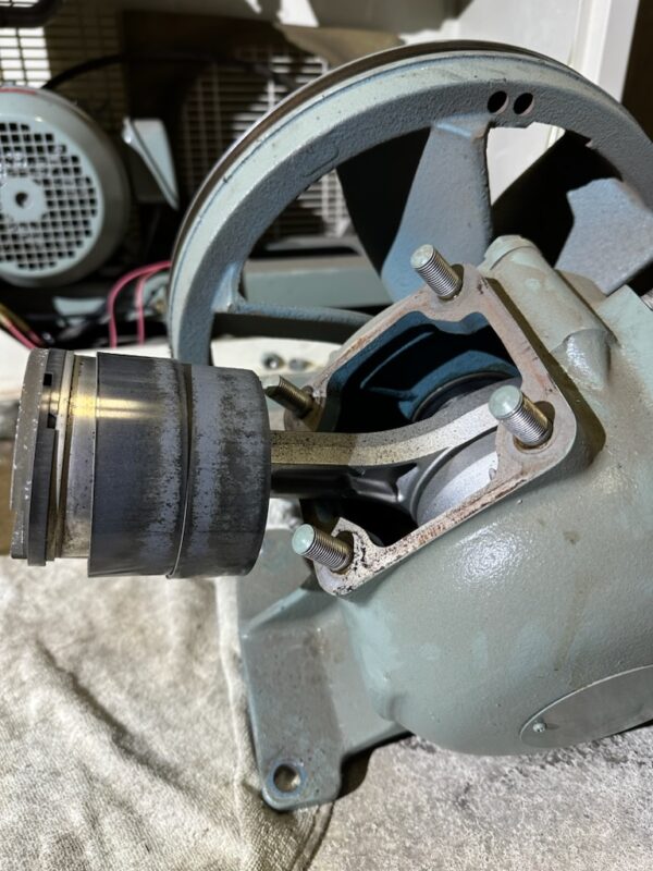 オイルフリーコンプレッサー整備 ナカニシエアーサービス エアーコンプレッサー修理・メンテナンス・販売